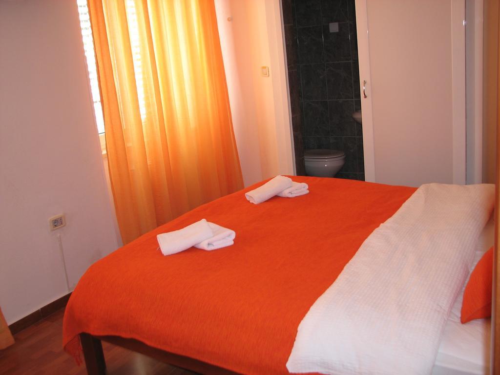 R-Club Old Town Apartments Budva Room photo