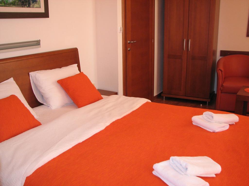 R-Club Old Town Apartments Budva Room photo