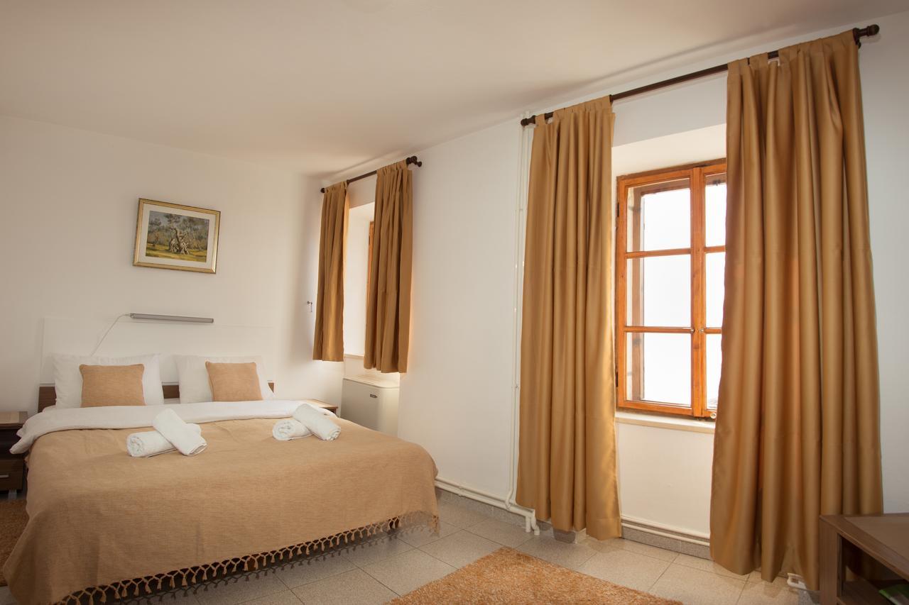 R-Club Old Town Apartments Budva Exterior photo
